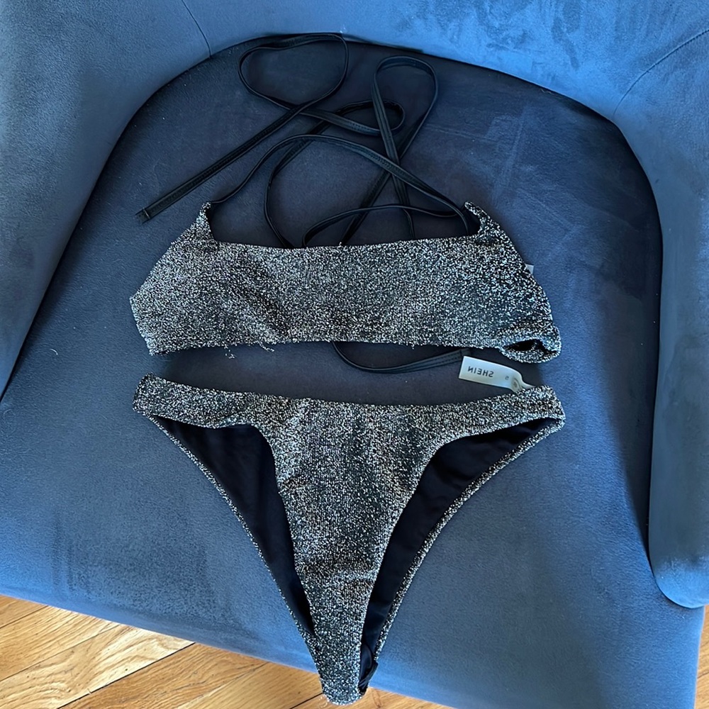 💰Cute sparkly shimmery bikini!